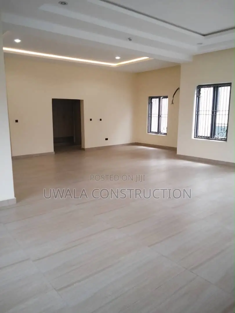 7bdrm Mansion in Guzape District for sale