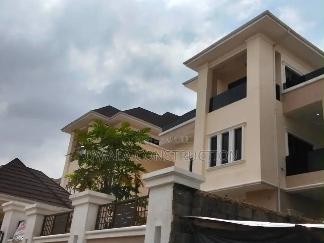 7bdrm Mansion in Guzape District for sale