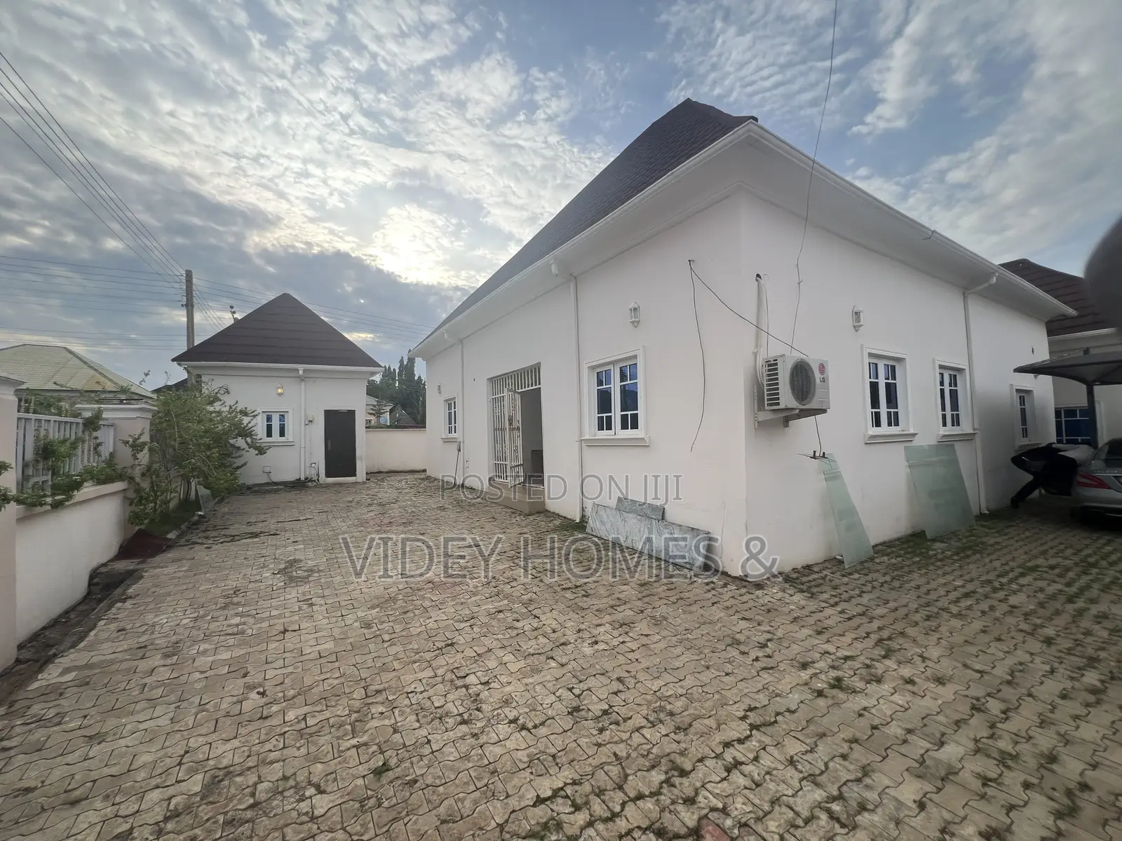 3bdrm Bungalow in Efab Estate for rent