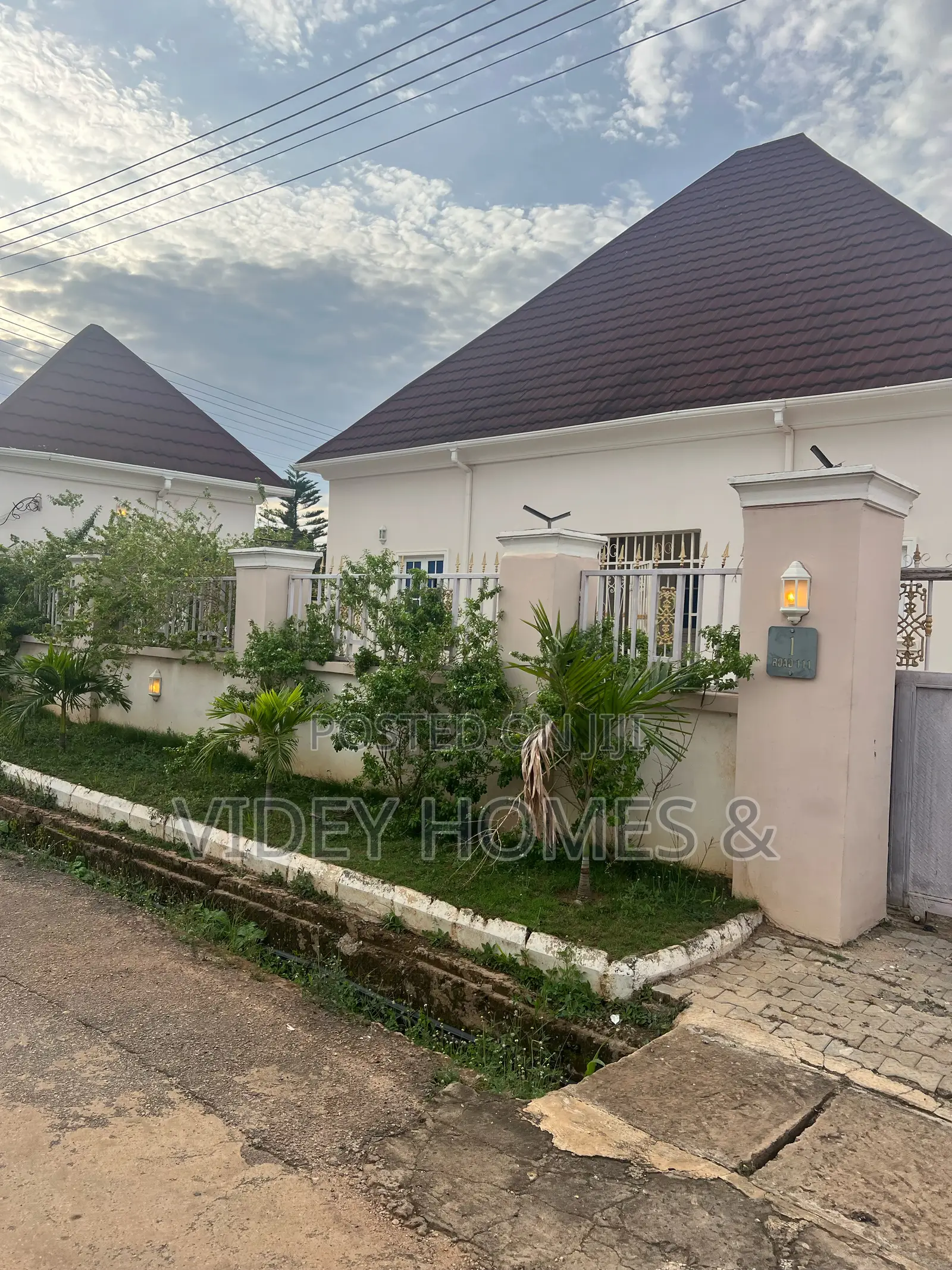 3bdrm Bungalow in Efab Estate for rent