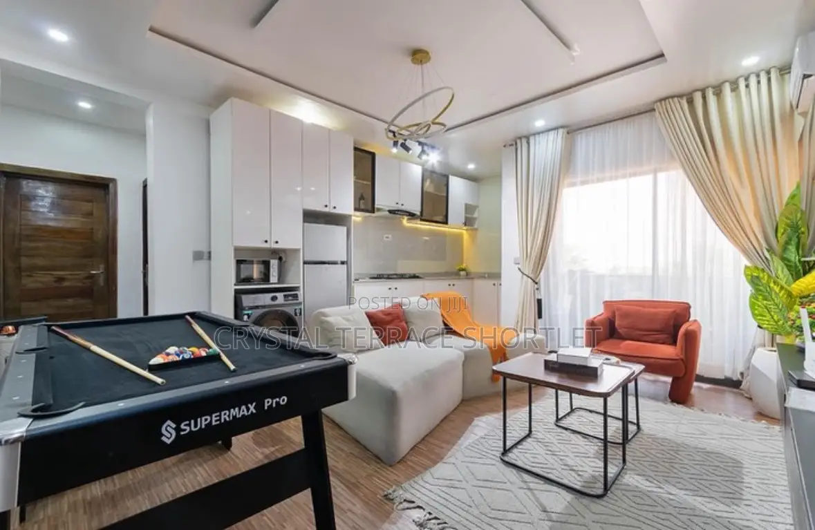 Beautiful One Bedroom Apartment With Snooker