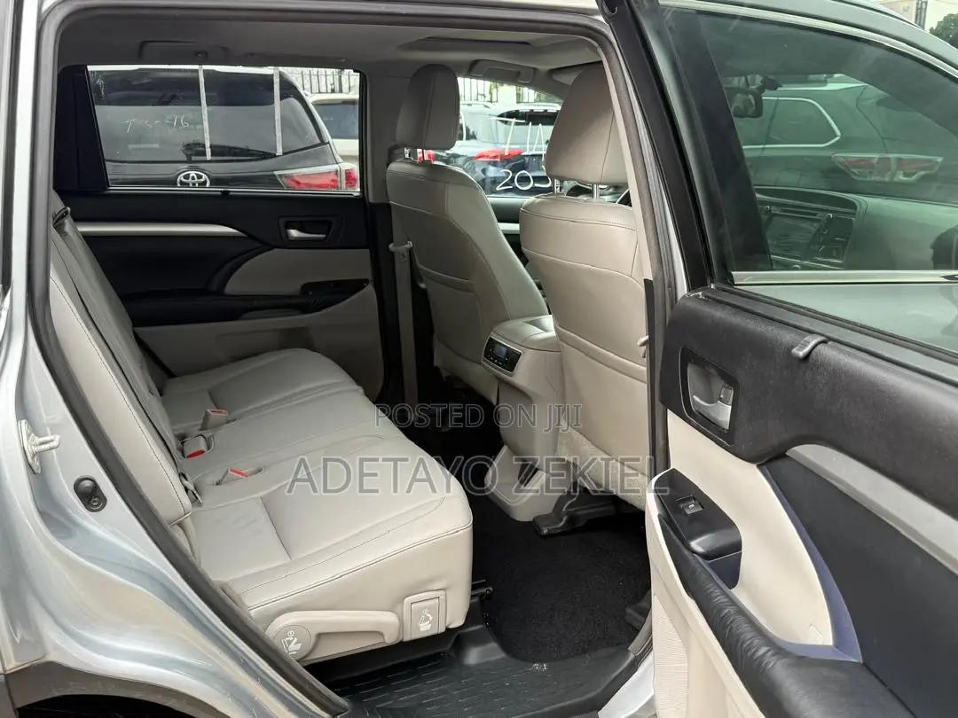 Toyota Highlander 2015 Silver