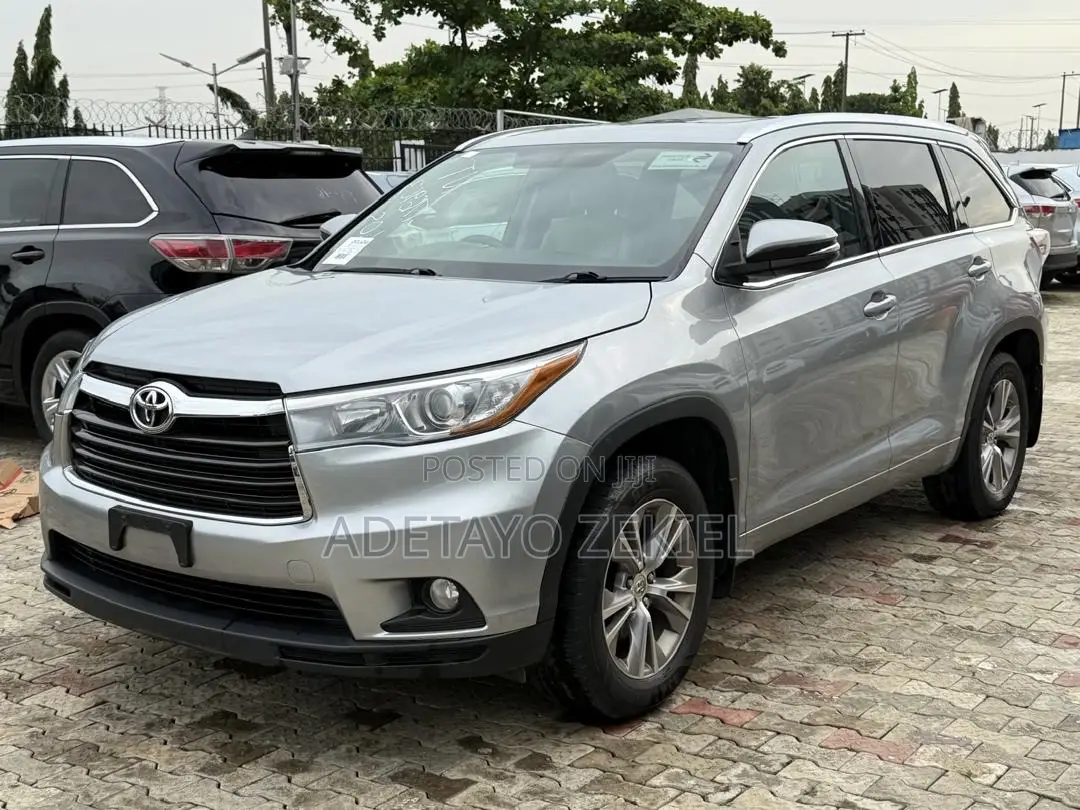 Toyota Highlander 2015 Silver