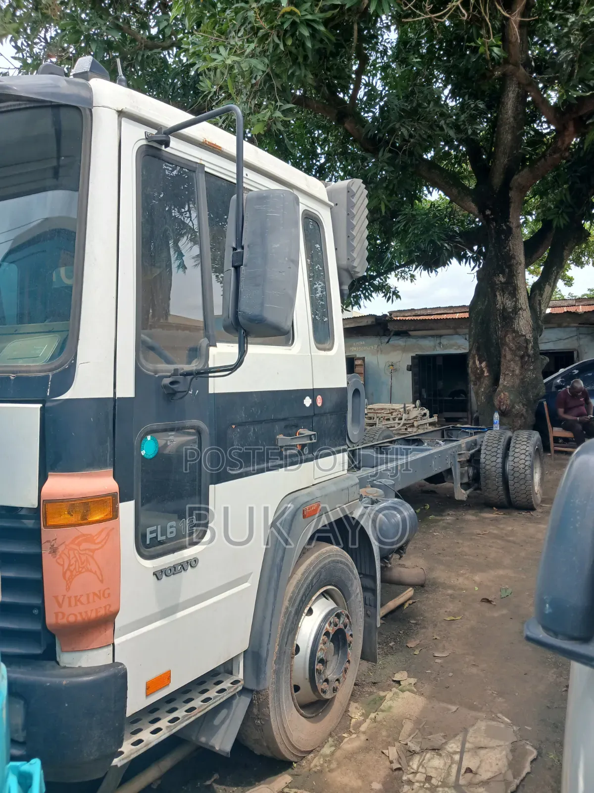 Foreign Used Volvo Fl6-12 (Head and Chassis)