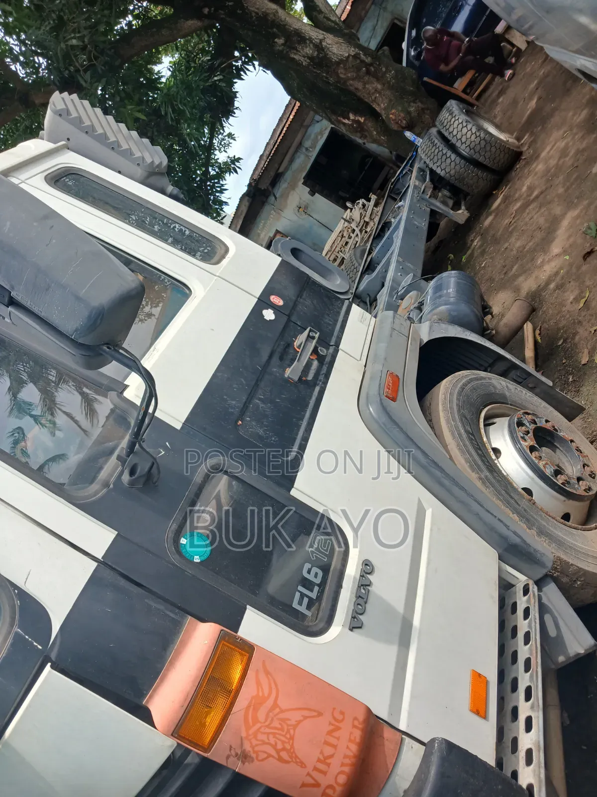 Foreign Used Volvo Fl6-12 (Head and Chassis)