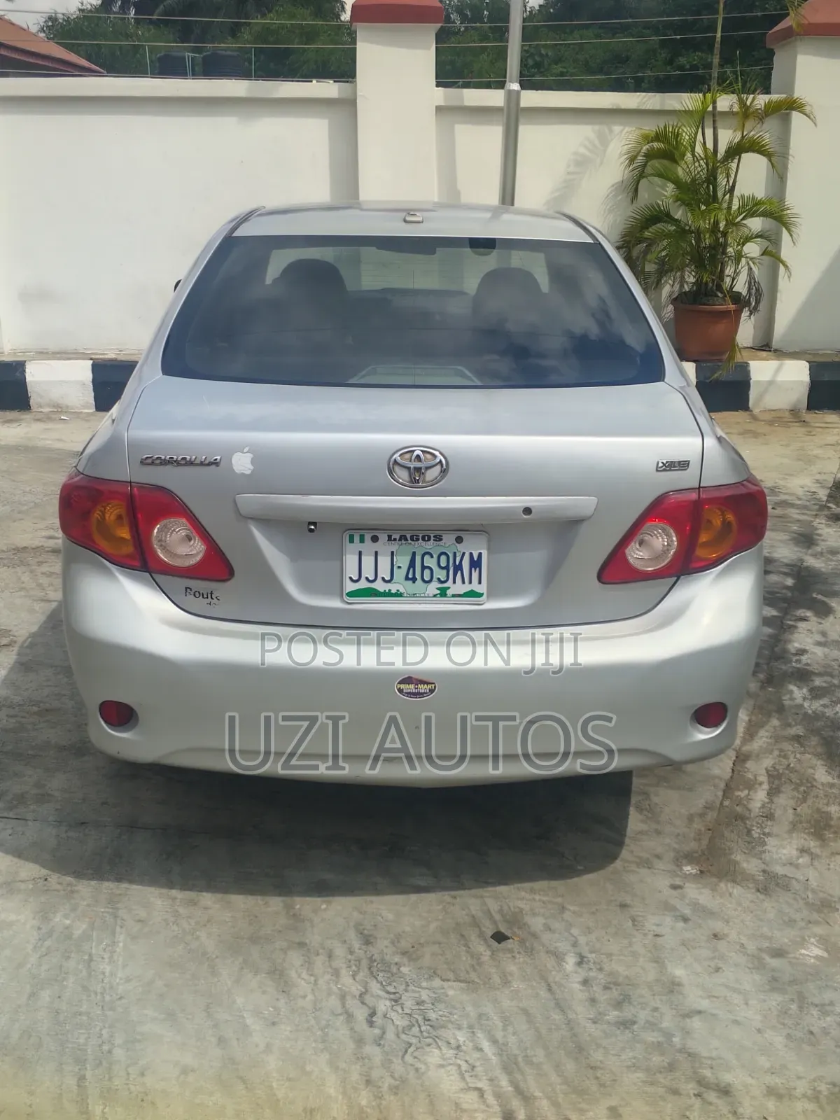 Toyota Corolla LE 4dr Sedan (1.8L 4 cyl 4A) 2009 Silver