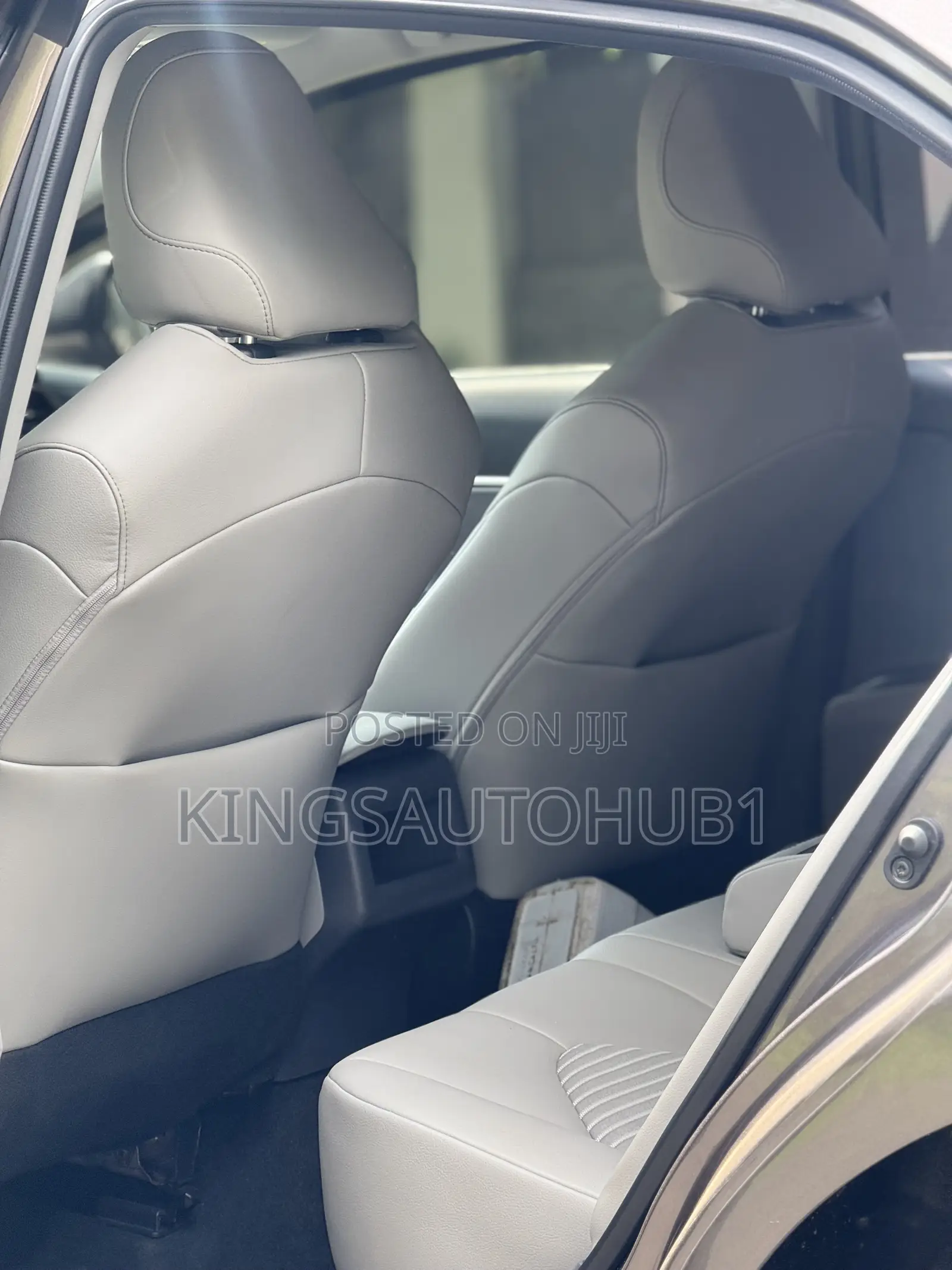 Toyota Camry SE 2022 Gray