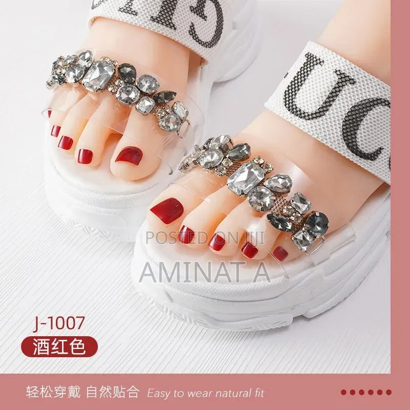 Short Diy Coloured Press on Toe Nails With Gum