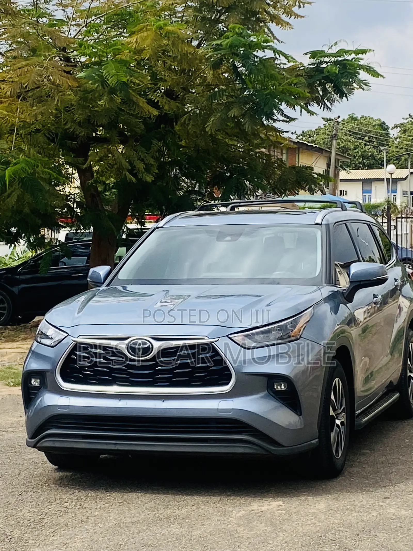 Toyota Highlander XLE 2021 Blue
