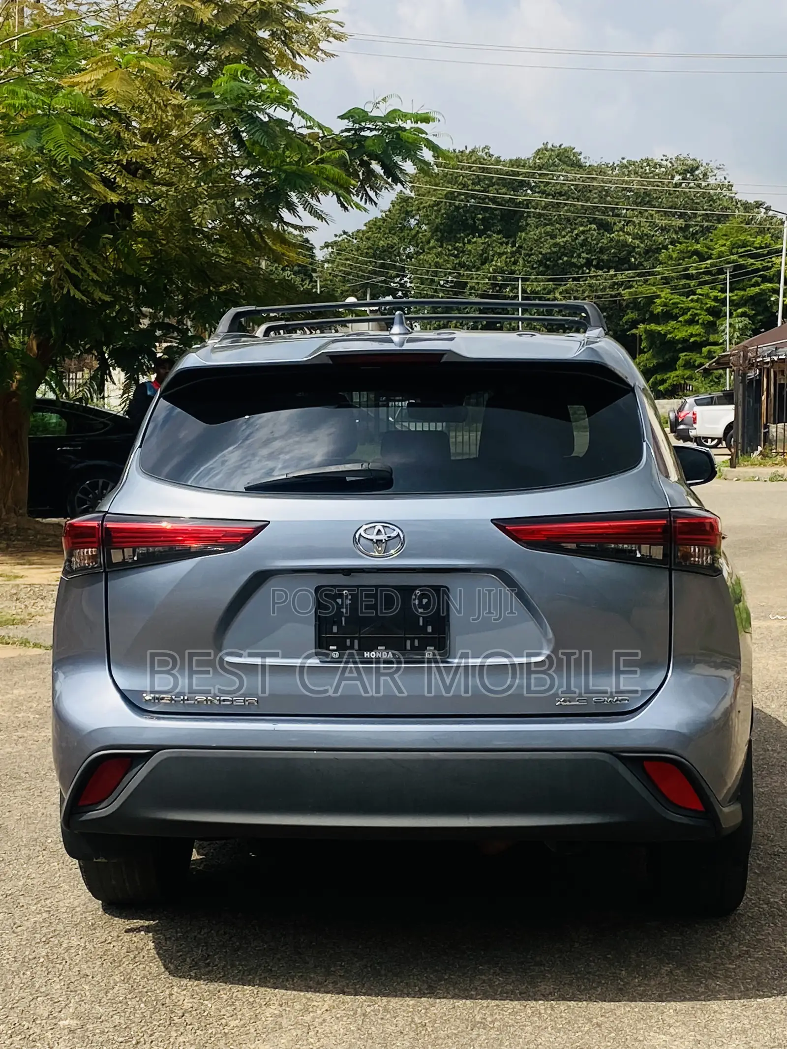 Toyota Highlander XLE 2021 Blue