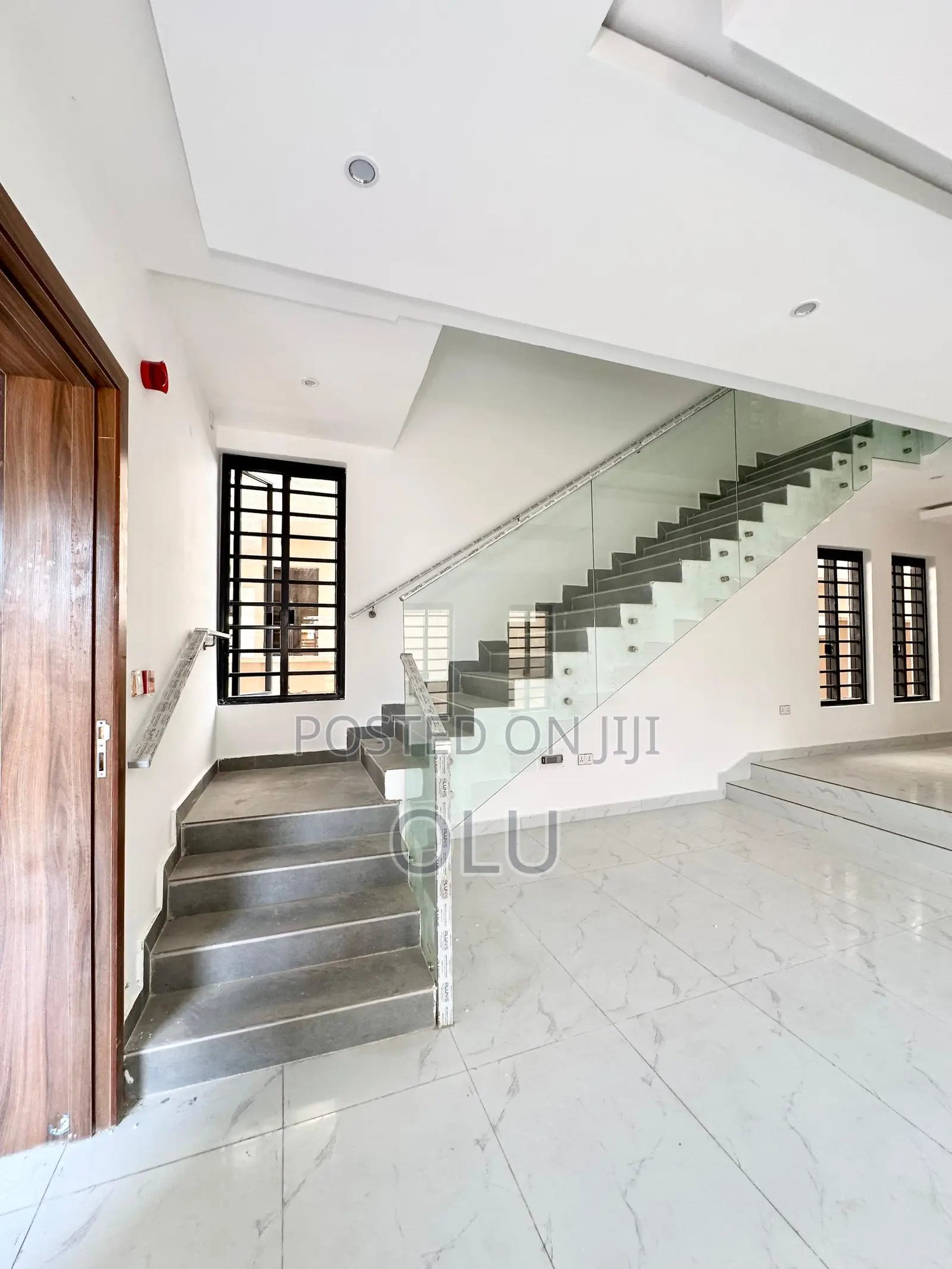 5bdrm Duplex in Omole Estate Ph1 for sale