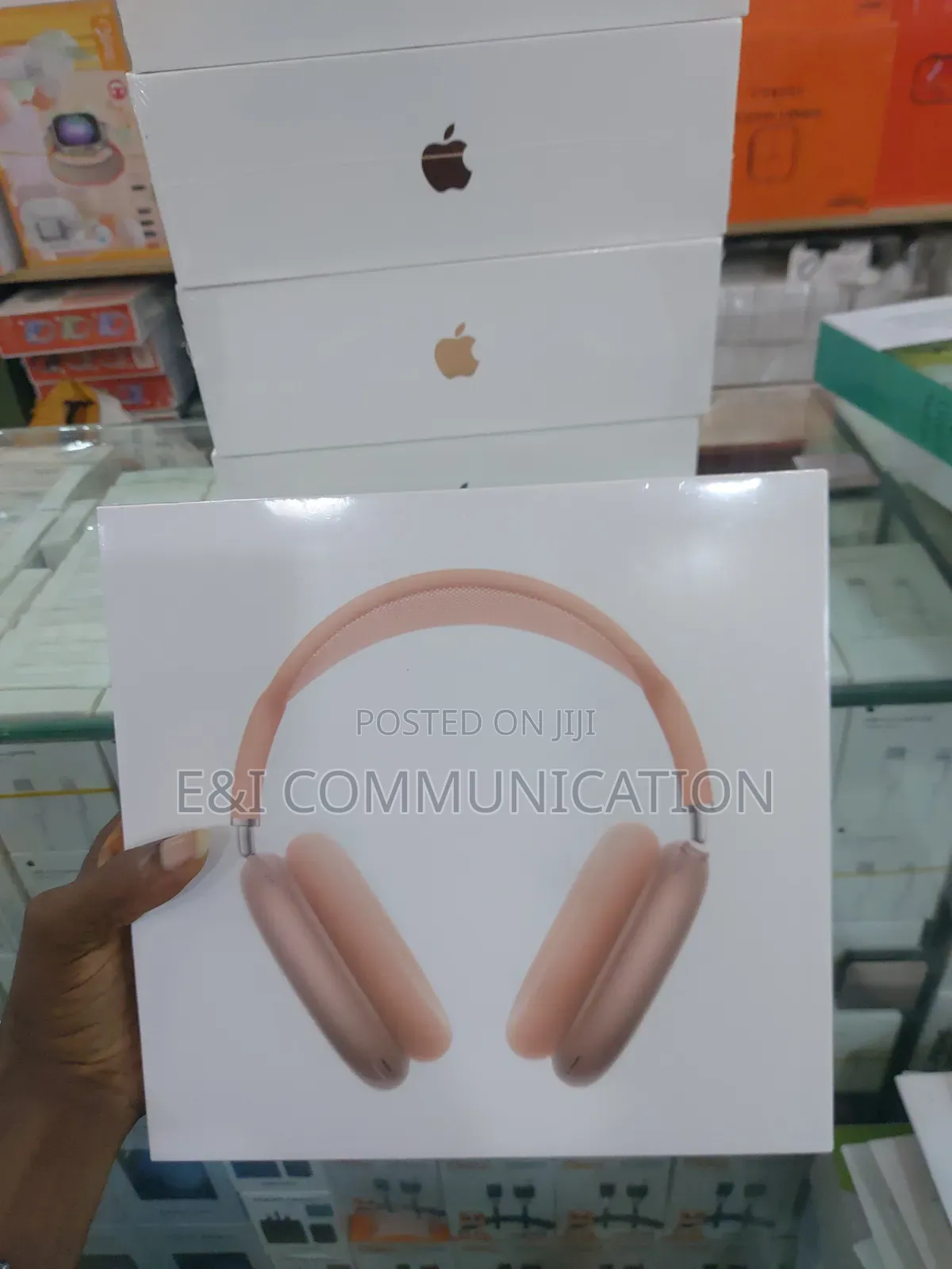 Apple Airpods Max2 Gold Color.