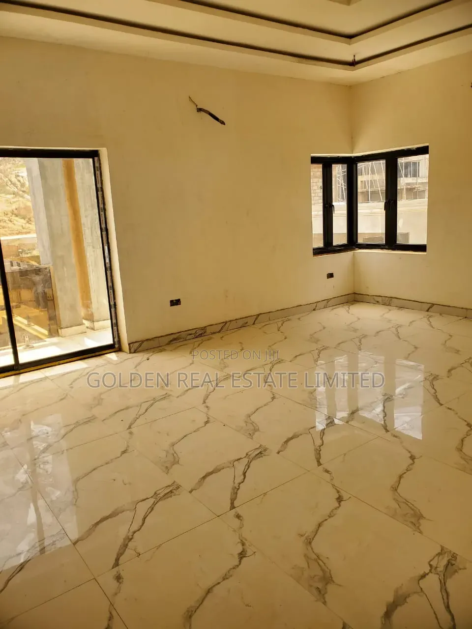 3bdrm Duplex in Mabushi for sale