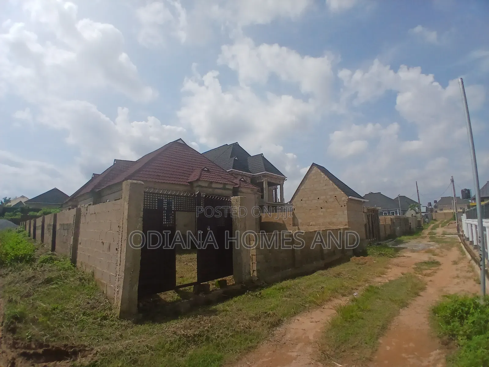 5bdrm Bungalow in Elebu, Ibadan for sale