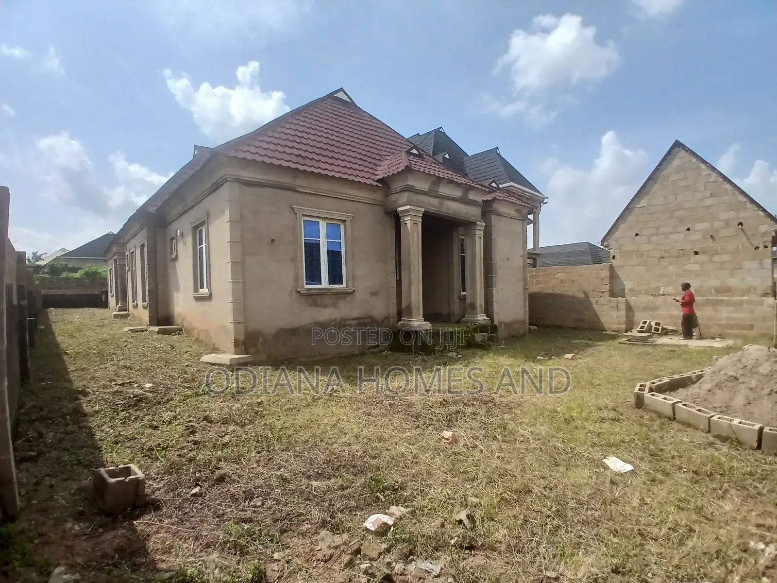 5bdrm Bungalow in Elebu, Ibadan for sale