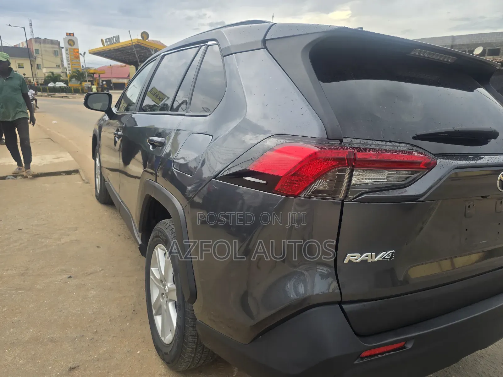 Toyota RAV4 LE AWD 2020 Gray