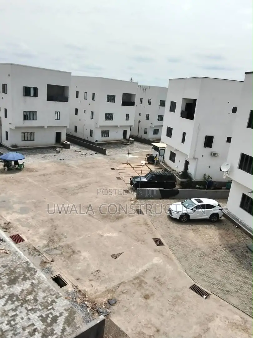 6bdrm Duplex in Jahi for sale