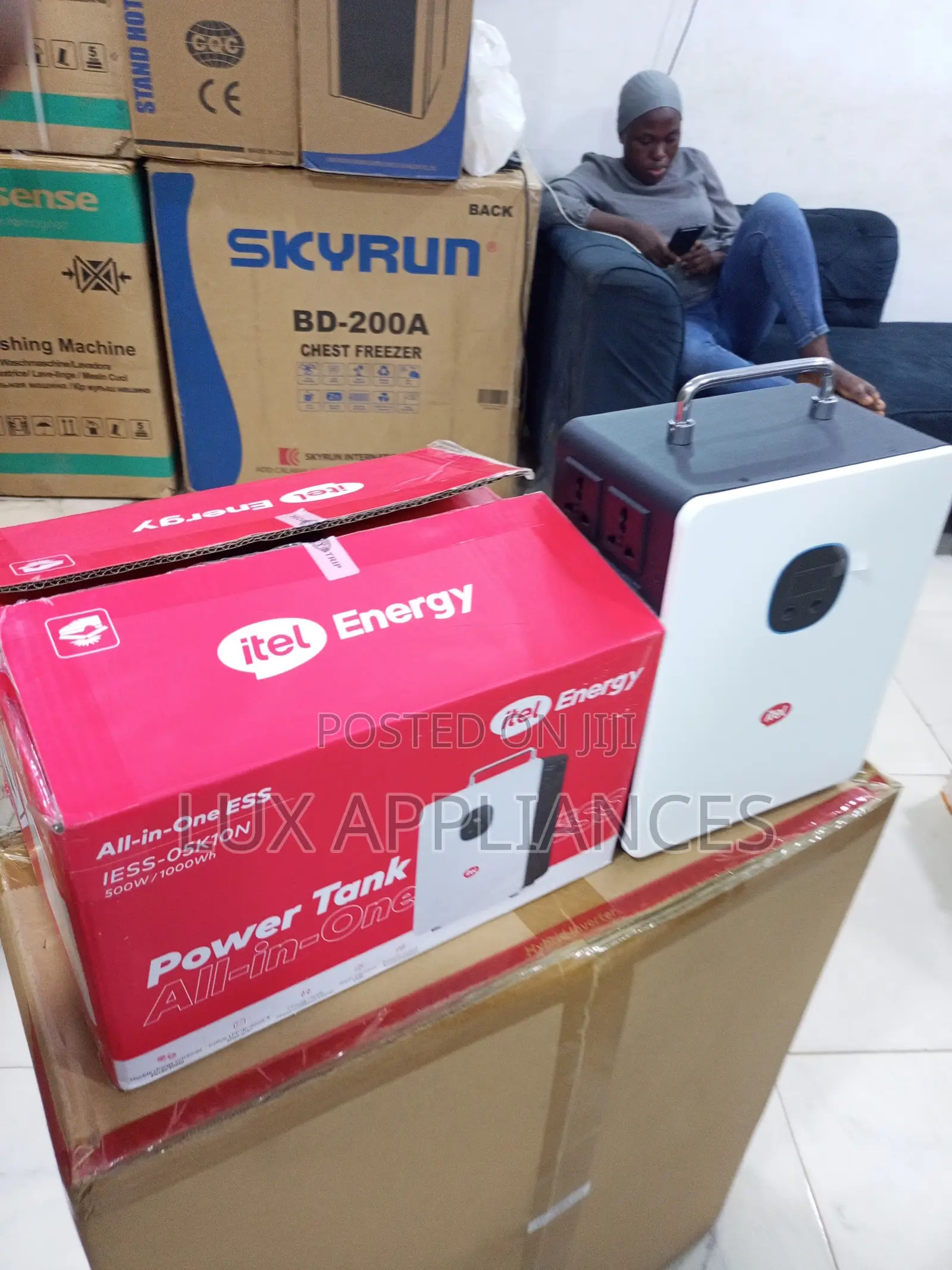 Itel Power Tank Portable Solar Power Solution