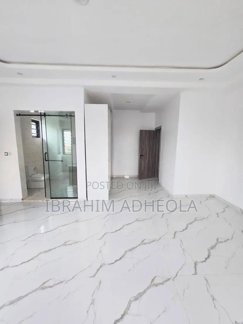 4bdrm Duplex in Opebi for sale