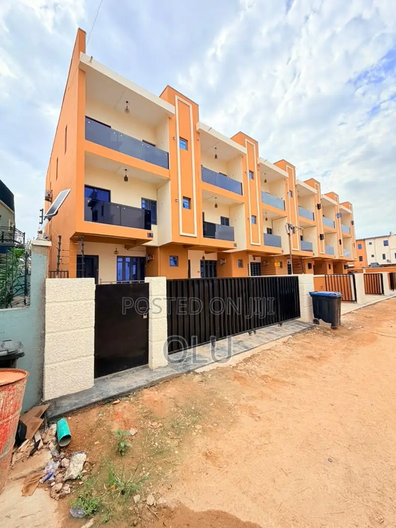 4bdrm Mansion in Oko Oba for sale