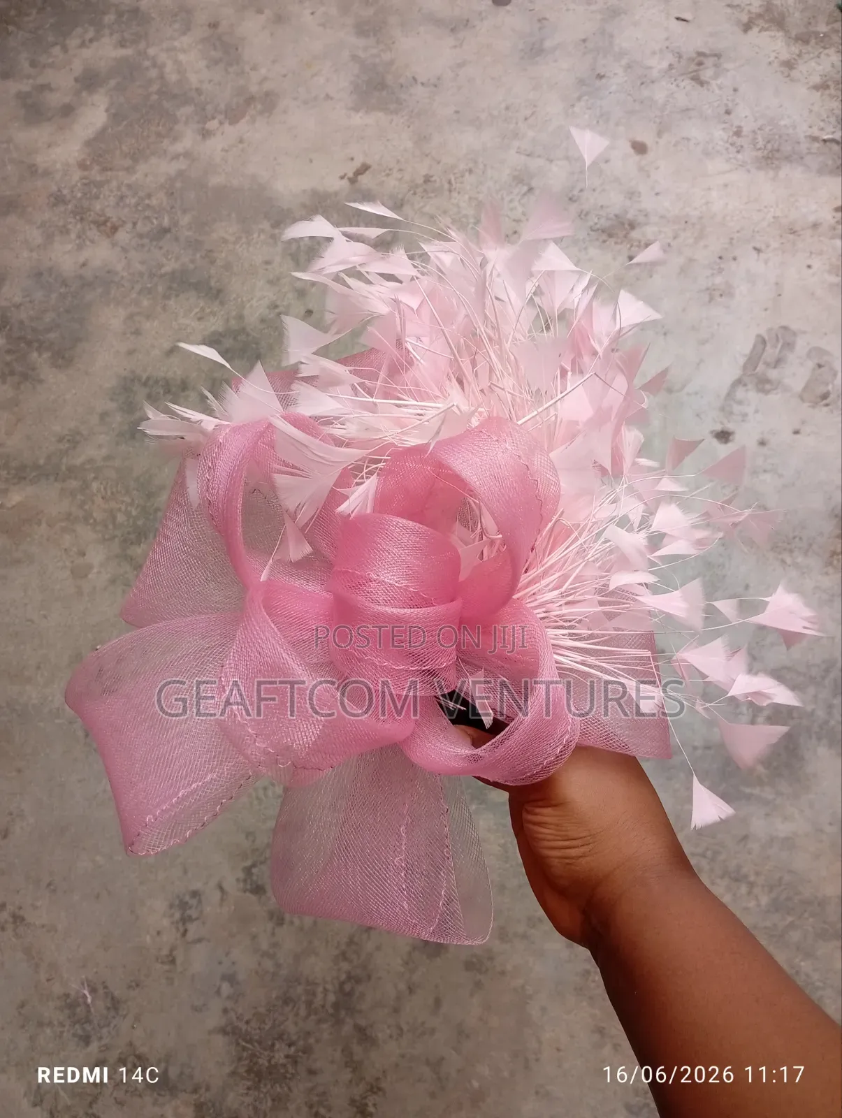 Quality Fascinator