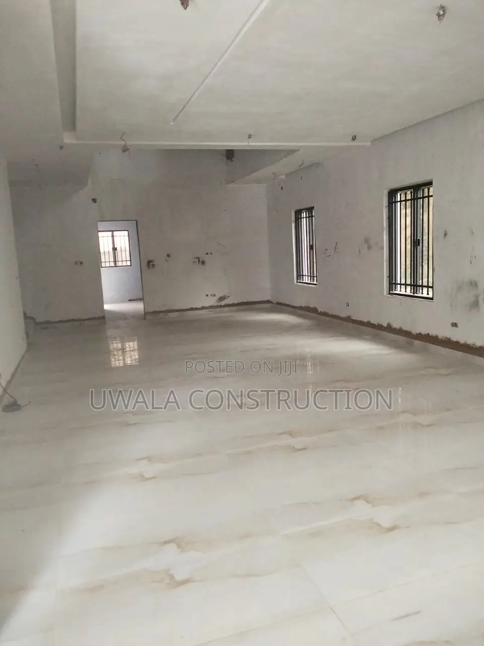 5bdrm Duplex in Guzape District for sale