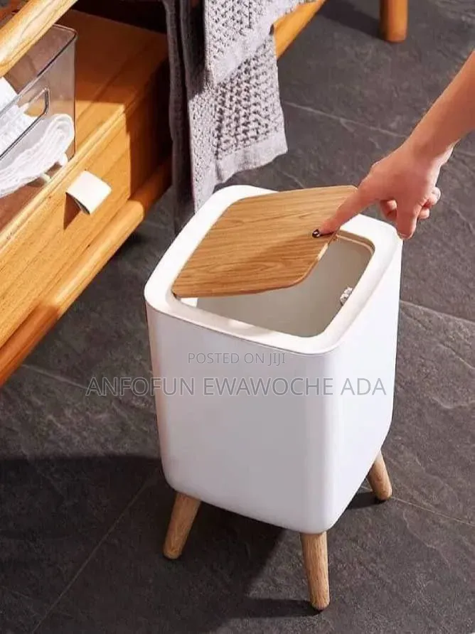 Classic Dust Bin