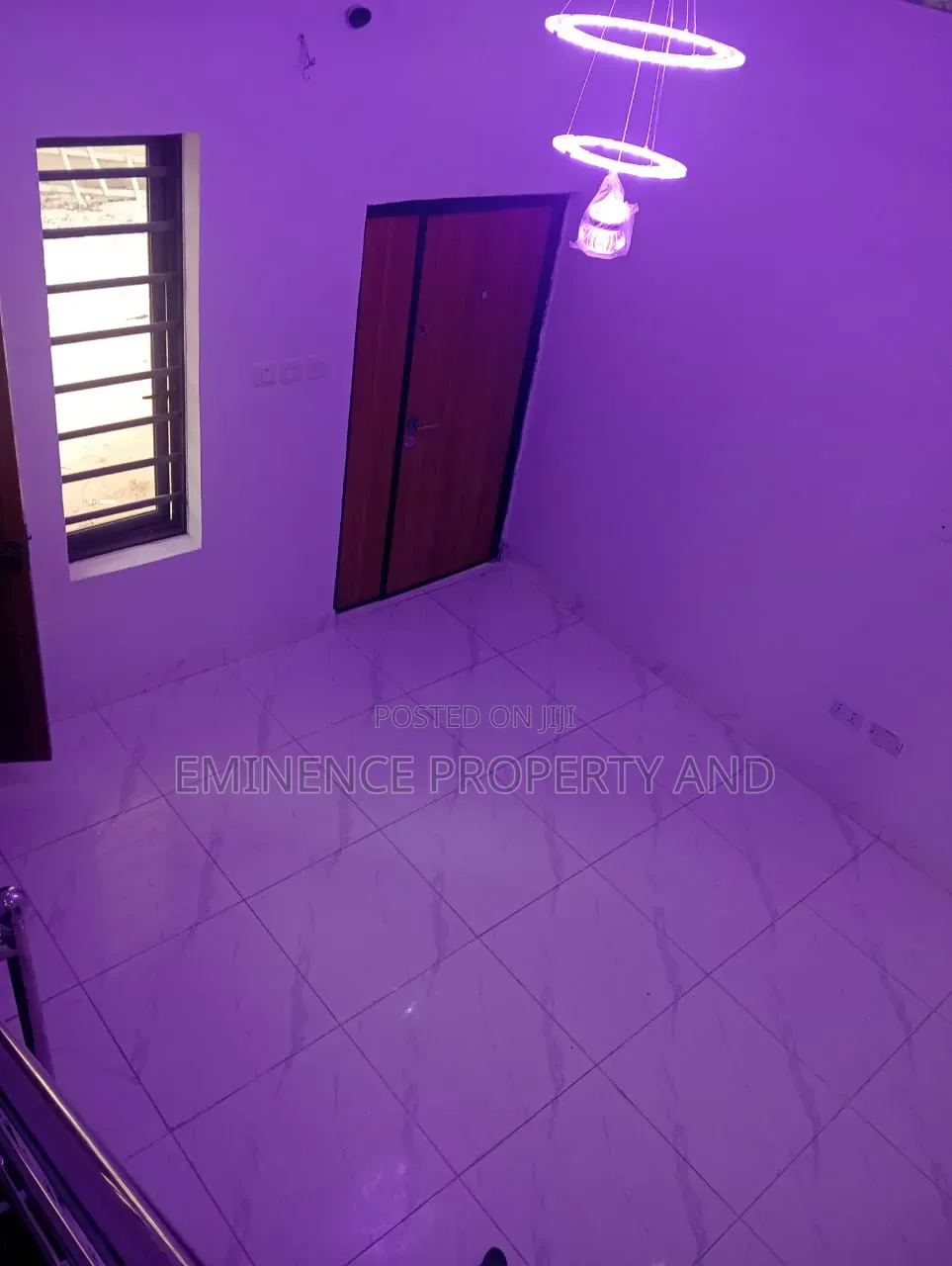 3bdrm Duplex in Ilaje for sale