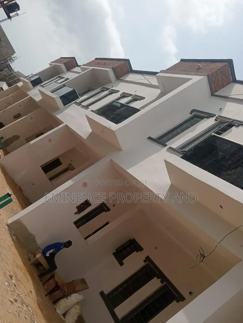 3bdrm Duplex in Ilaje for sale
