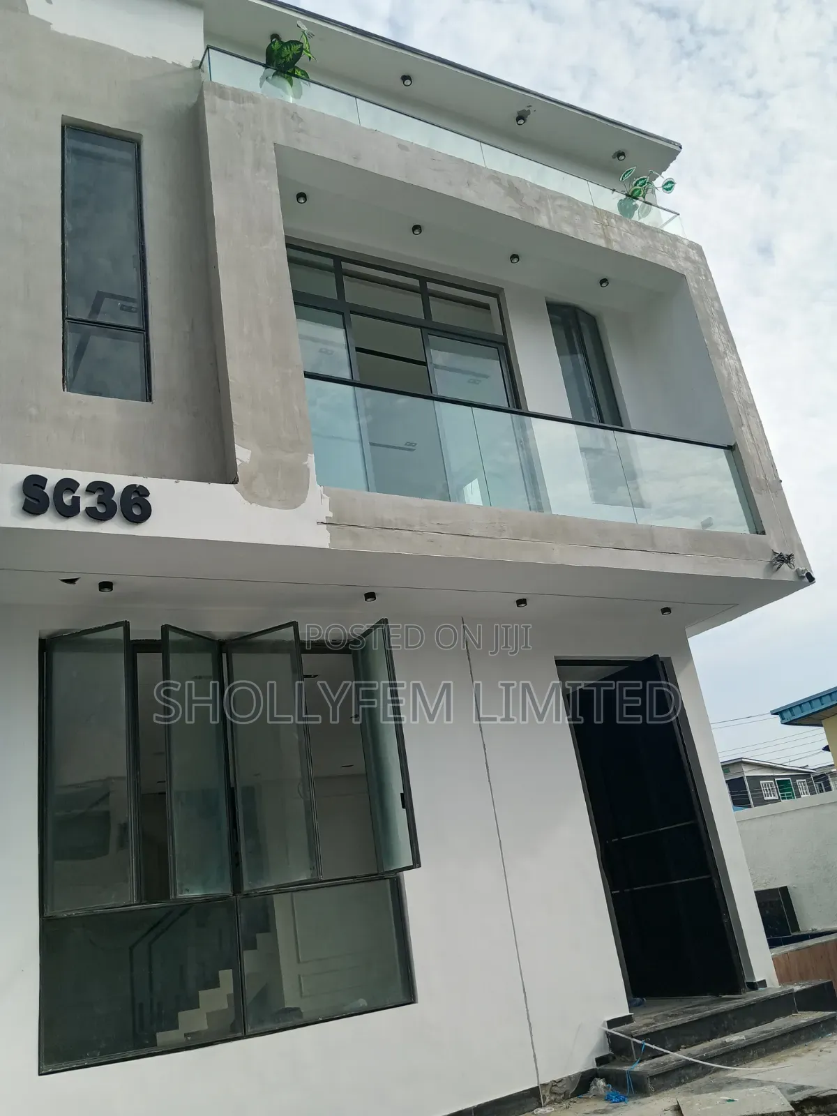 Furnished 4bdrm Duplex in Daffodil Estate, Chevron for sale