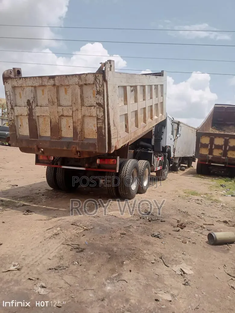 Howo Tipper 10tyres
