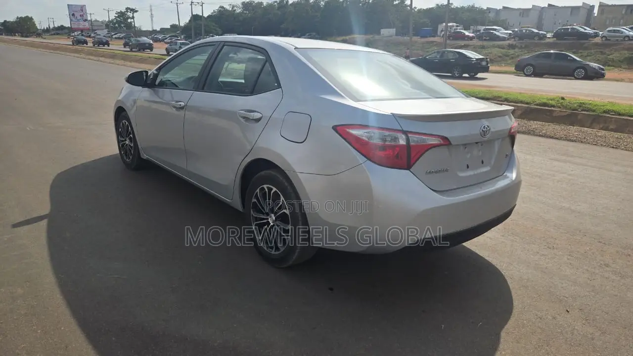 Toyota Corolla S 4dr Sedan (1.8L 4cyl CVT) 2014 Silver