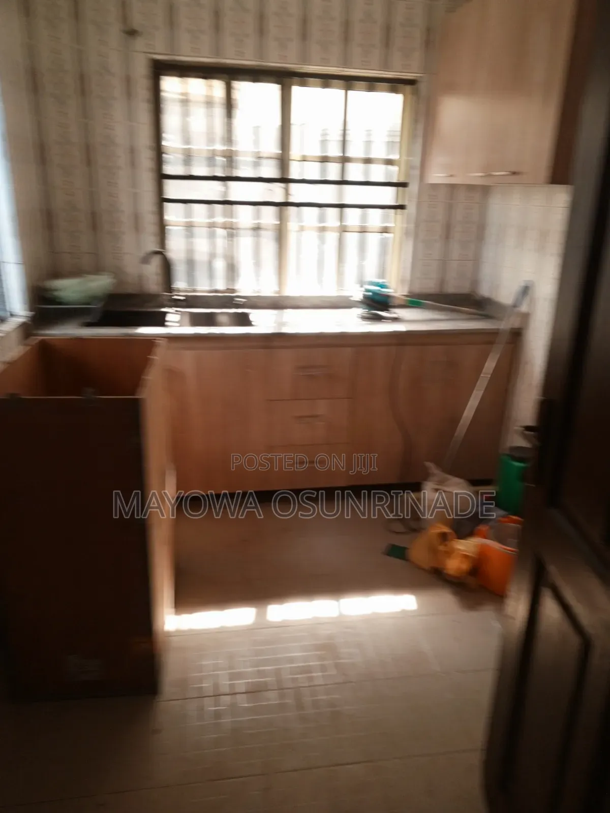 3bdrm Apartment in Ologuneru for rent