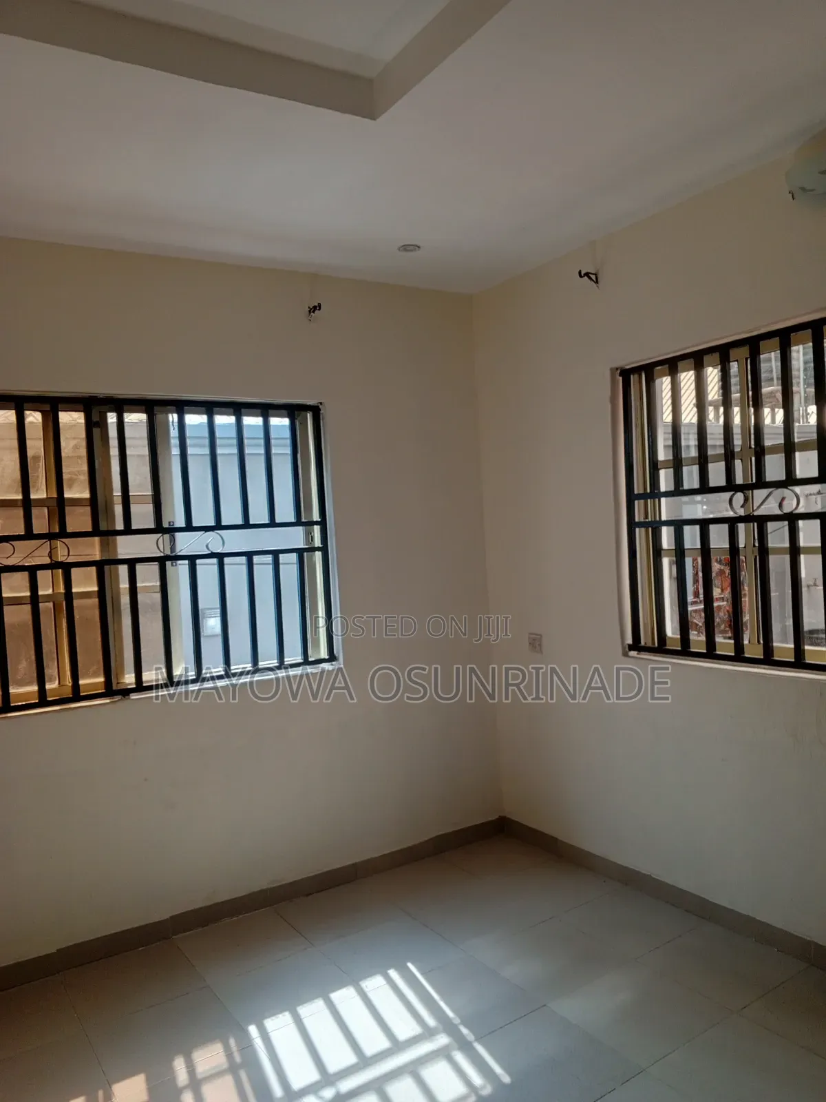 3bdrm Apartment in Ologuneru for rent