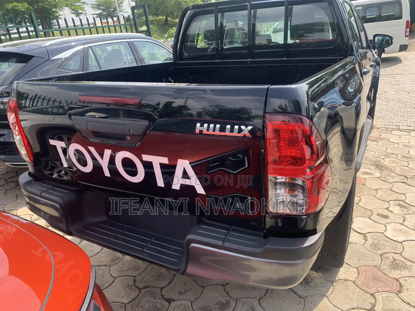 New Toyota Hilux 2025 Black