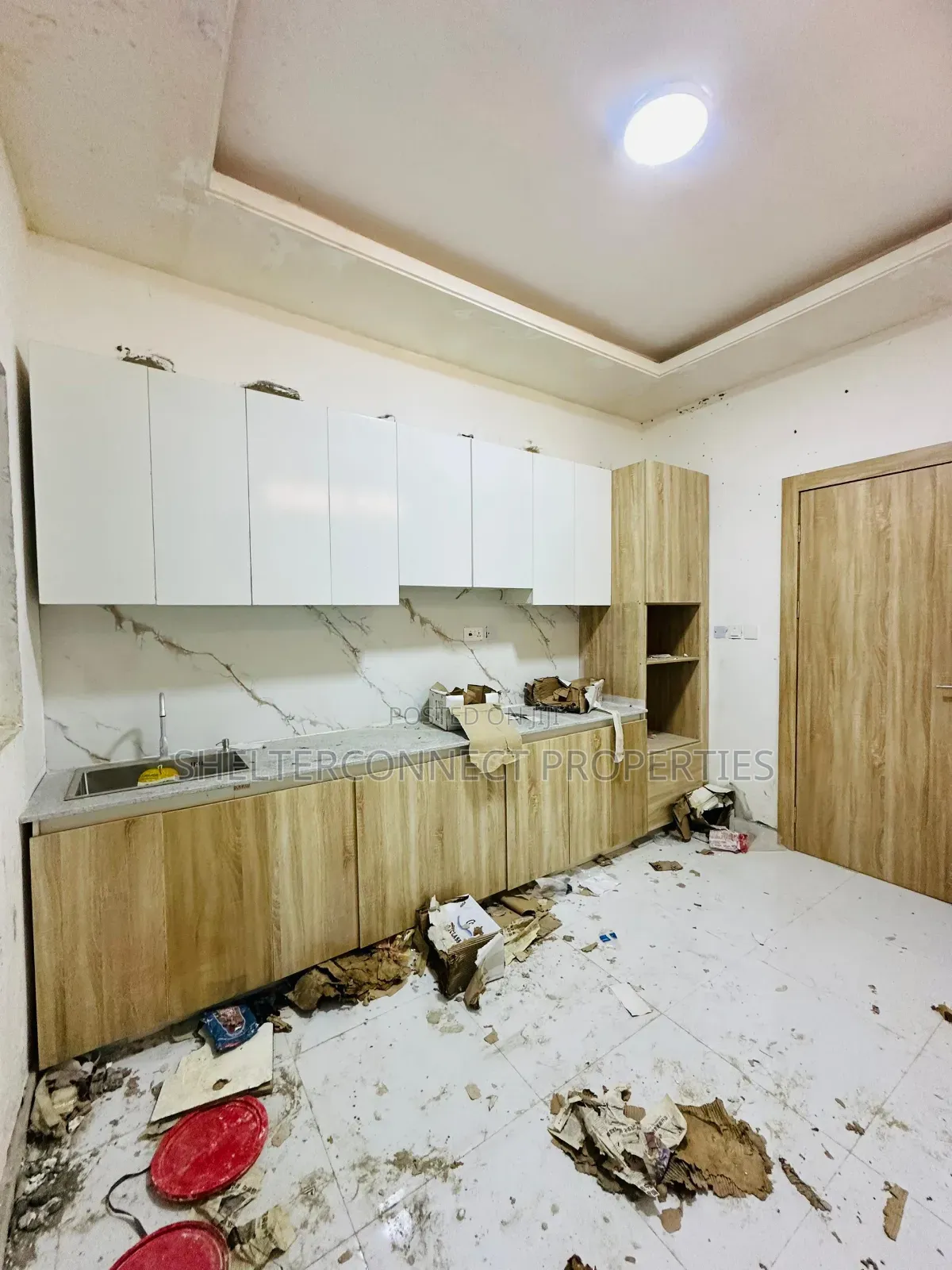 3bdrm Apartment in Osapa london for rent