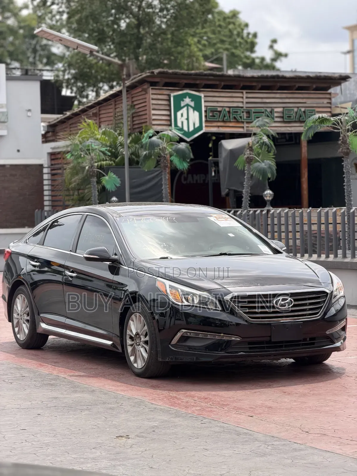 Hyundai Sonata Limited w/Brown Leather 4dr Sedan (2.4L 4cyl 6A) 2015