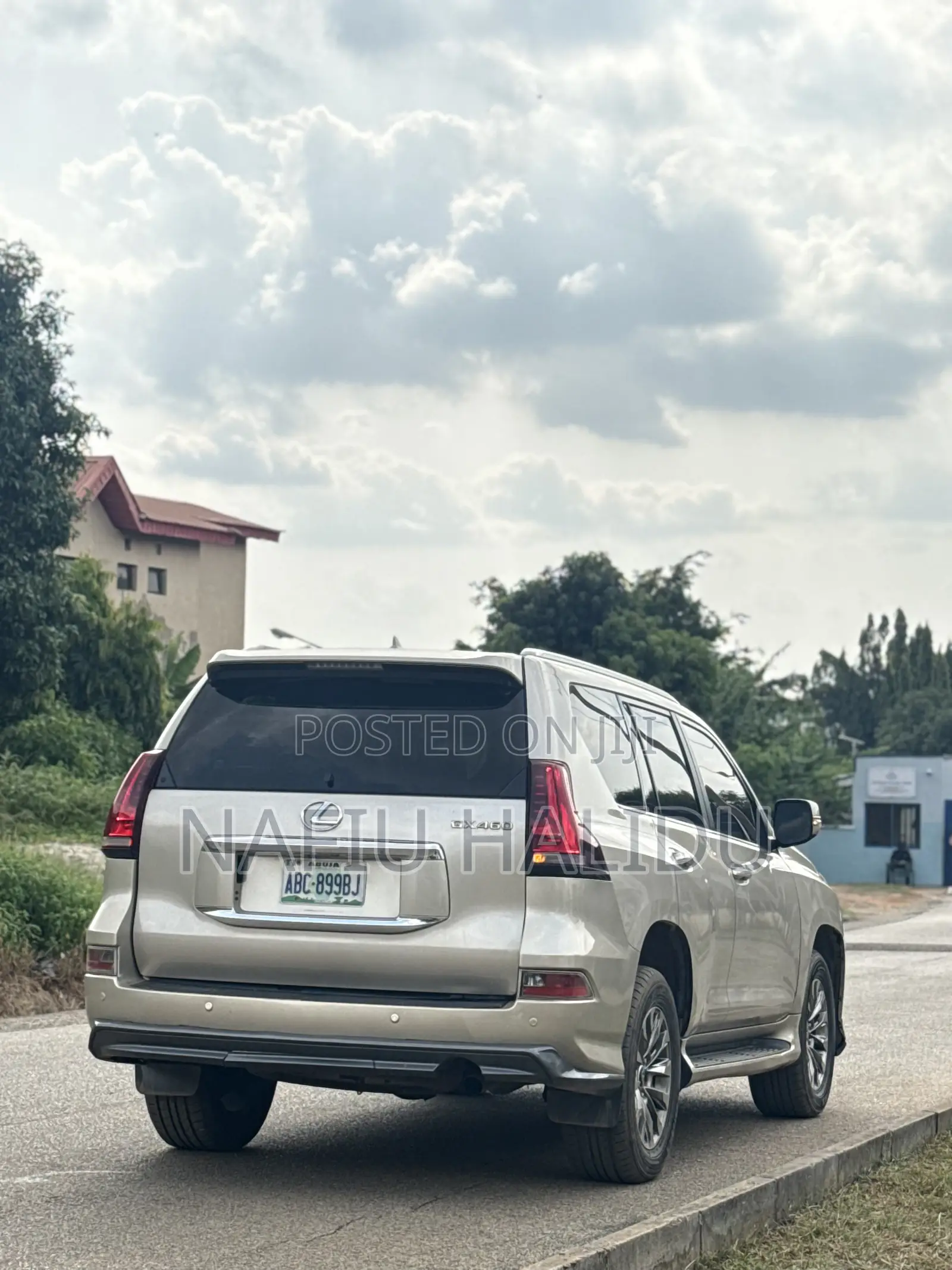 Lexus GX 2012 Gold