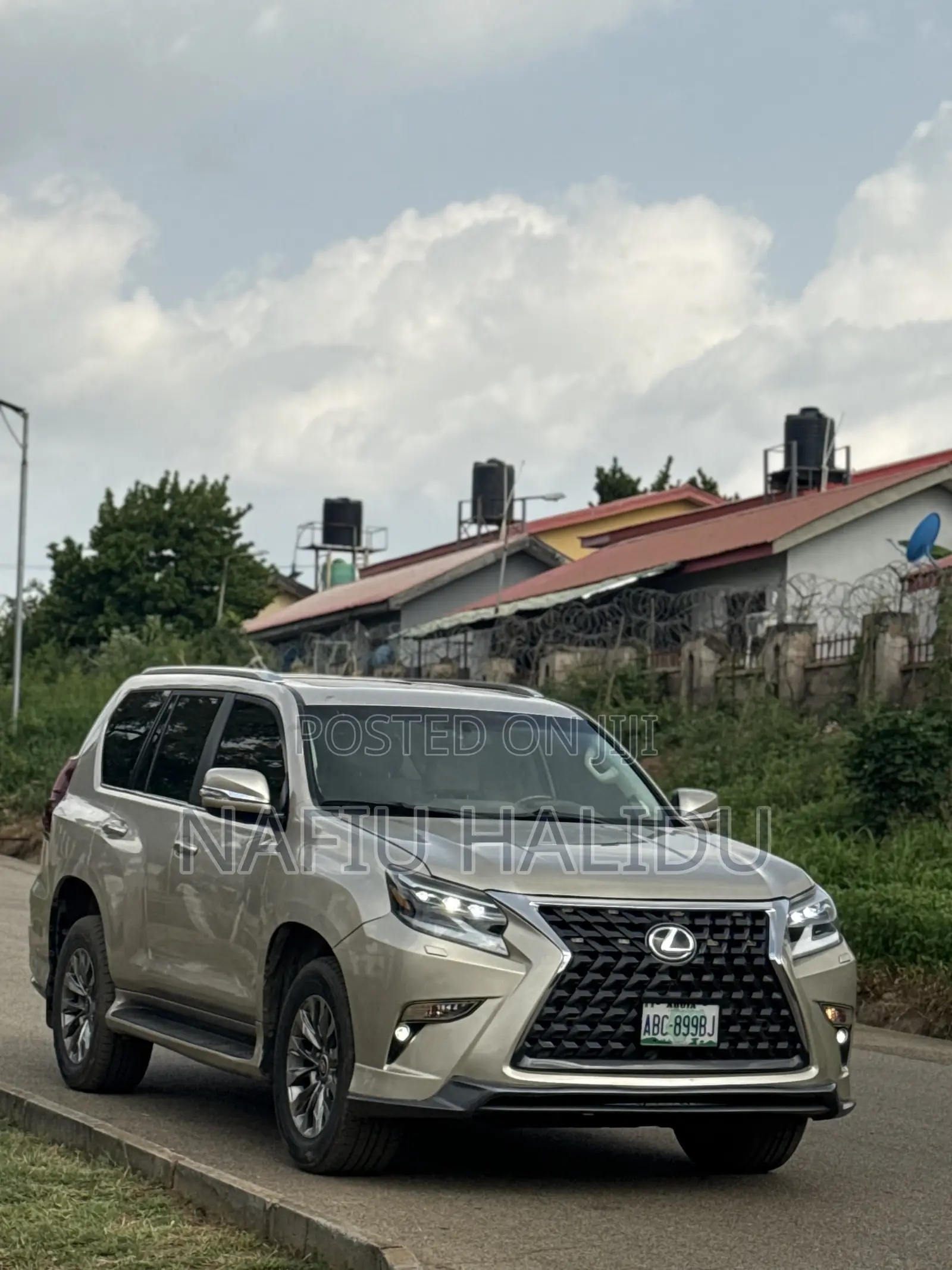 Lexus GX 2012 Gold