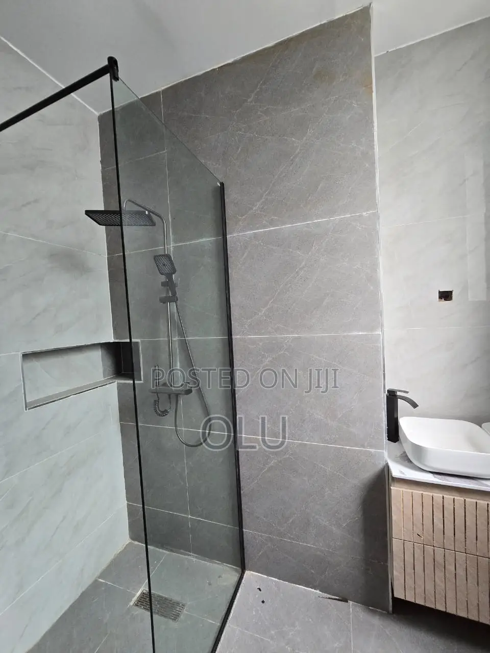 4bdrm Duplex in Omole Estate Ph2 for sale