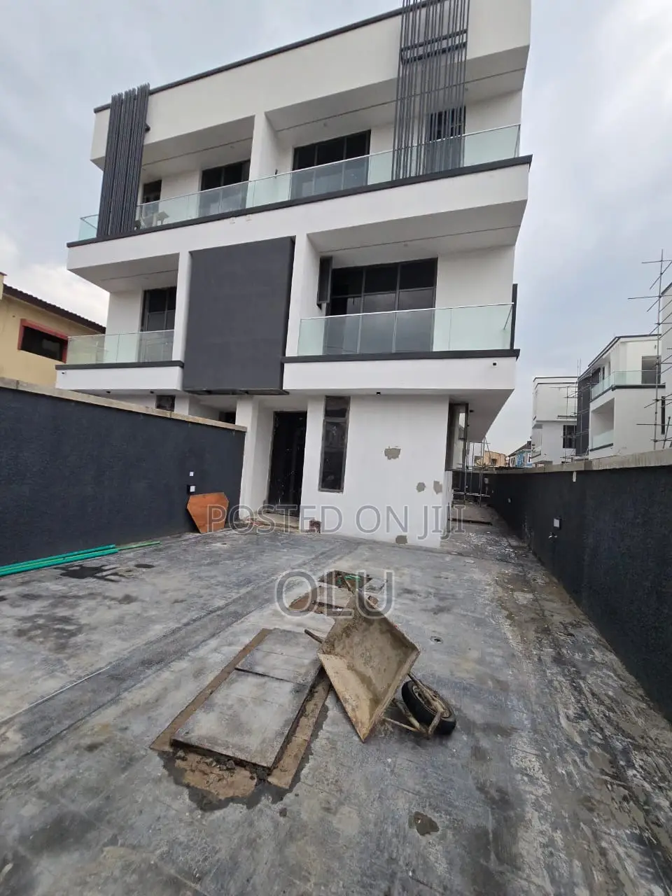 4bdrm Duplex in Omole Estate Ph2 for sale