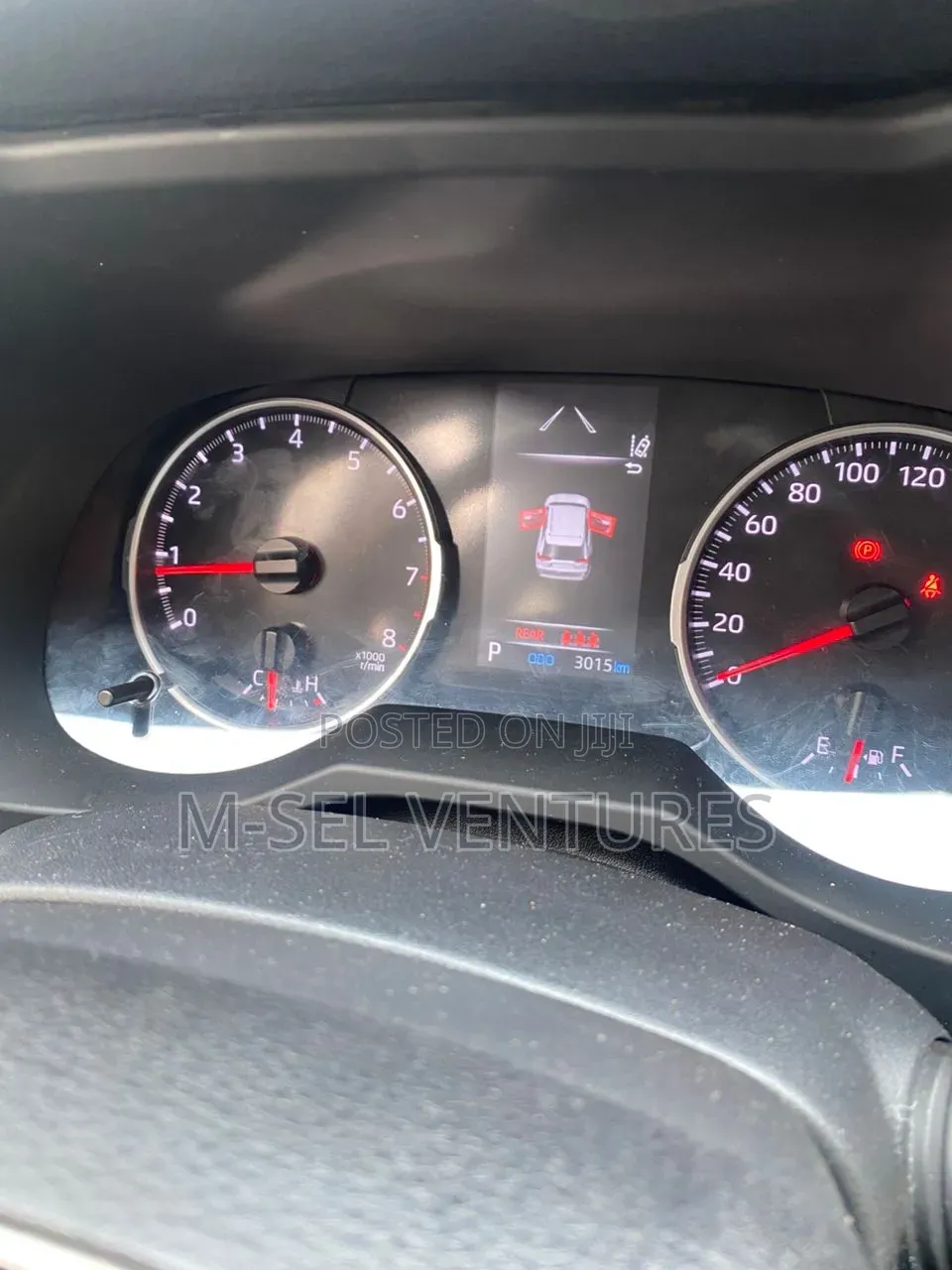 Toyota RAV4 XLE AWD 2024 White