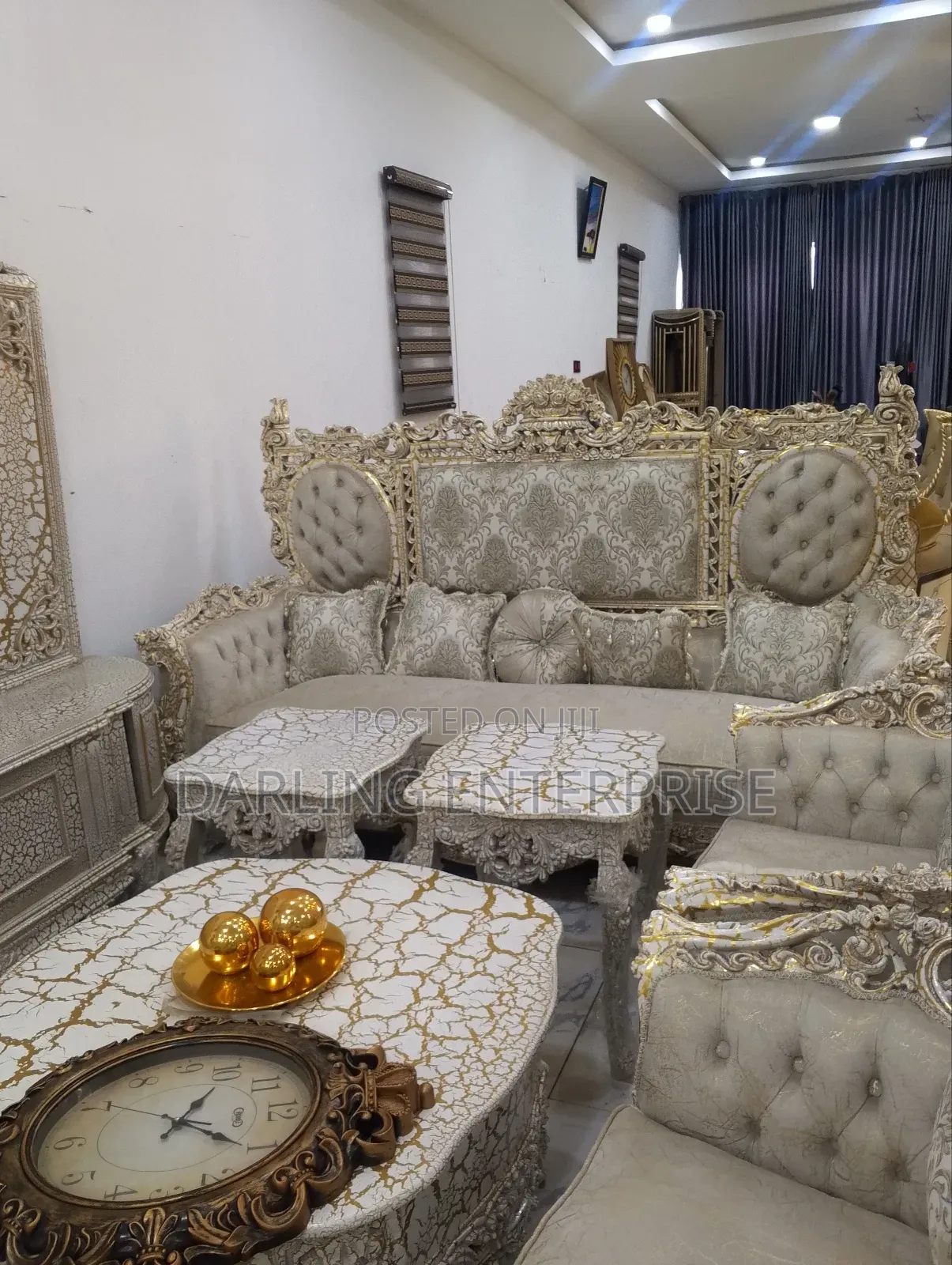 Luxury Royal Highly Imported Sofa
