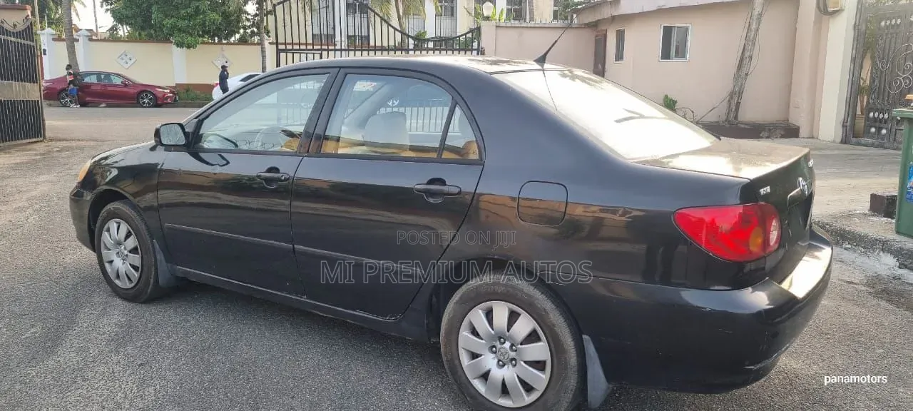Toyota Corolla 2004 Black