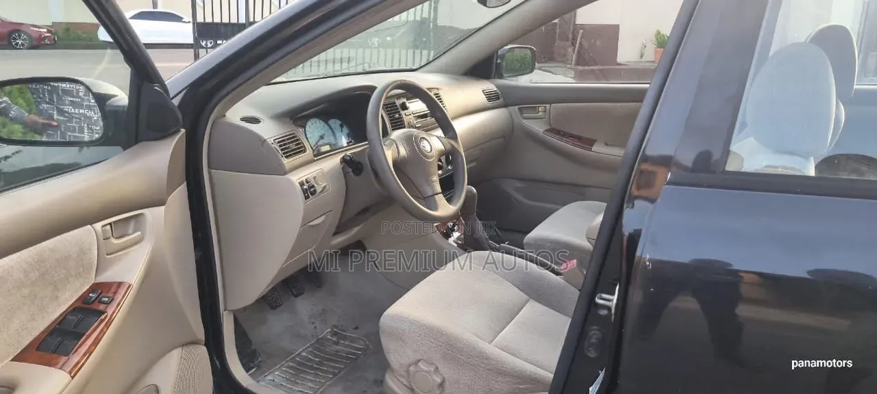 Toyota Corolla 2004 Black