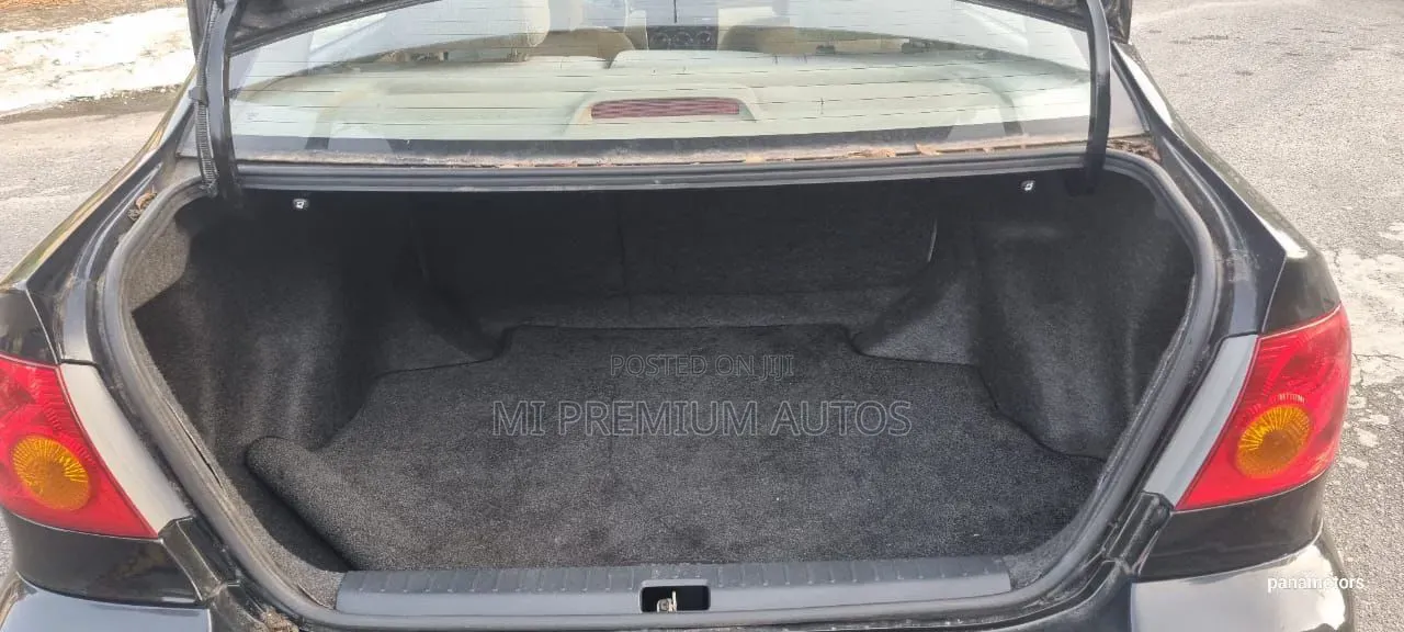 Toyota Corolla 2004 Black
