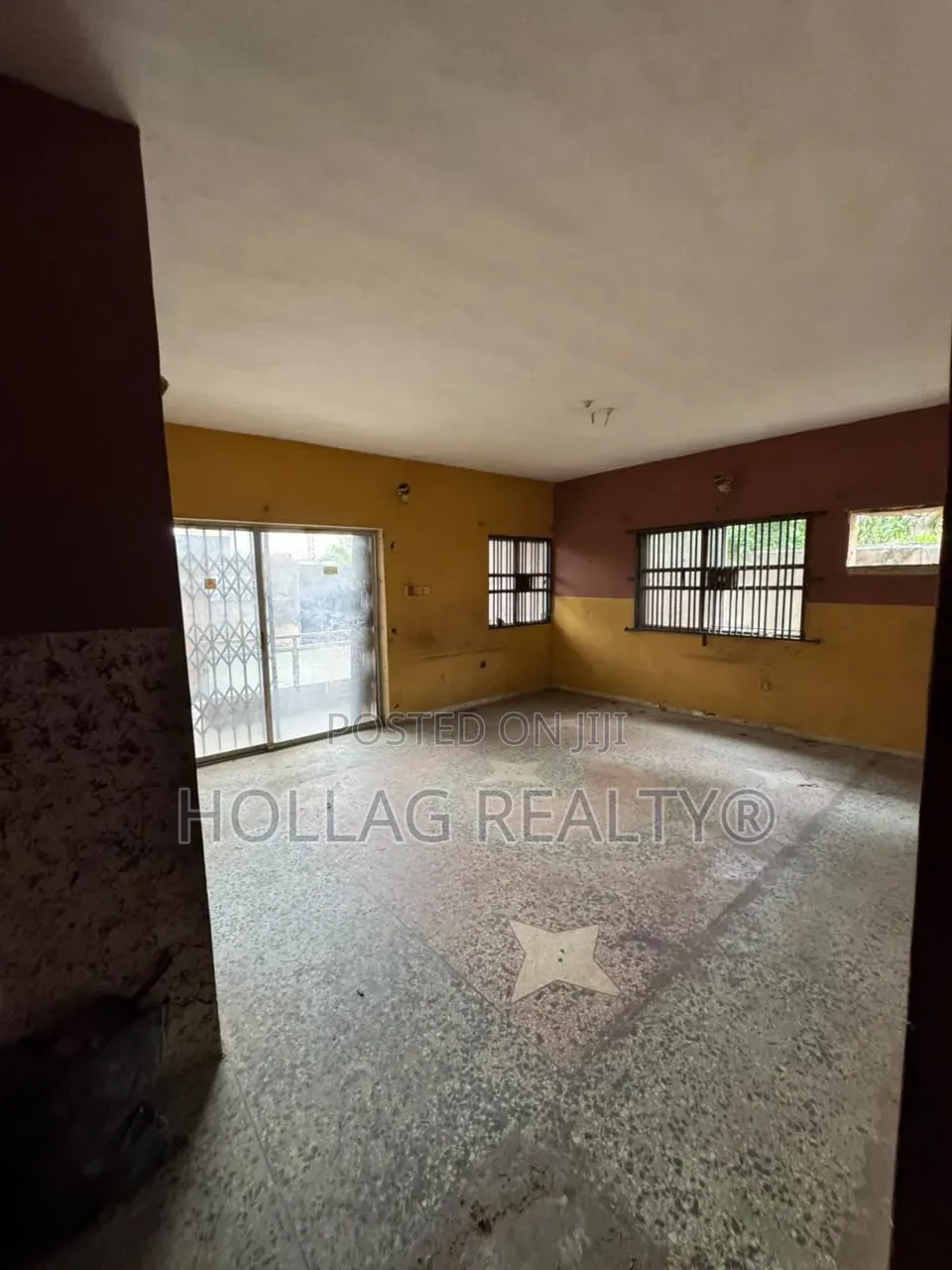 3bdrm Block of Flats in Ago Palace for sale