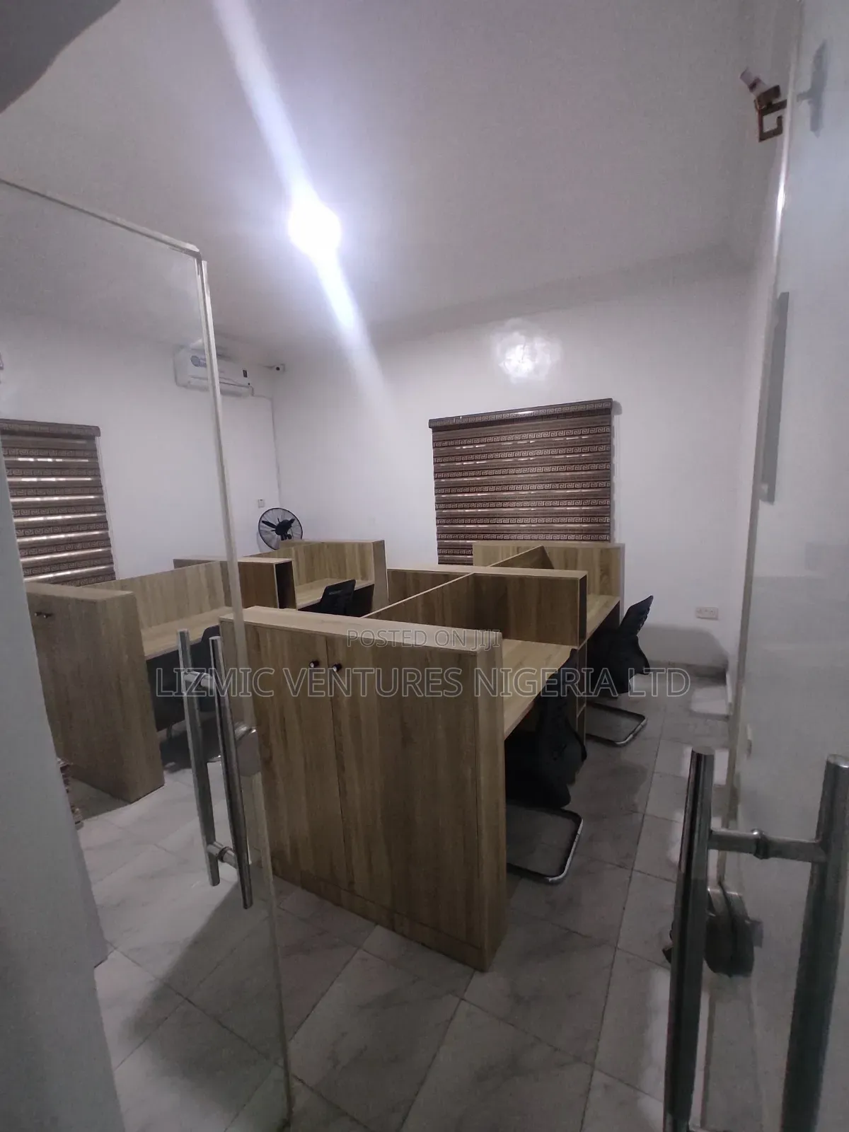 Office Space Tolet