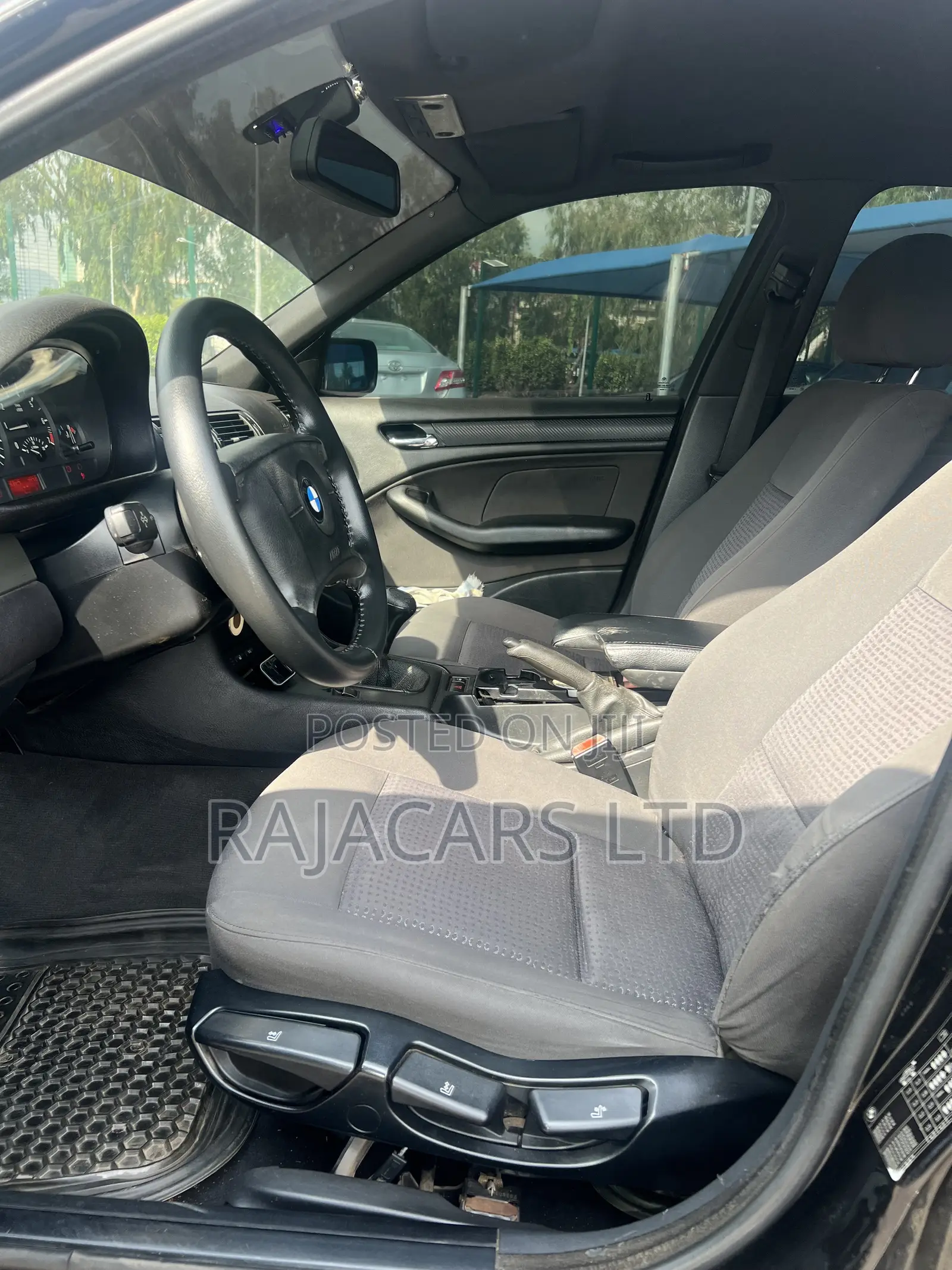 BMW 318i 2005 Black