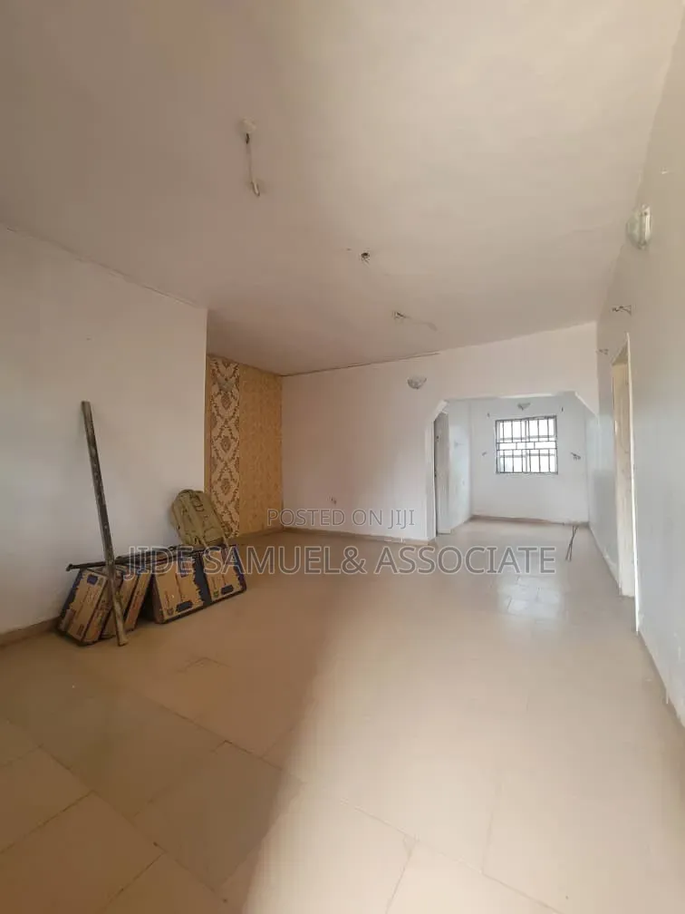 2bdrm Block of Flats in Ayobo for rent